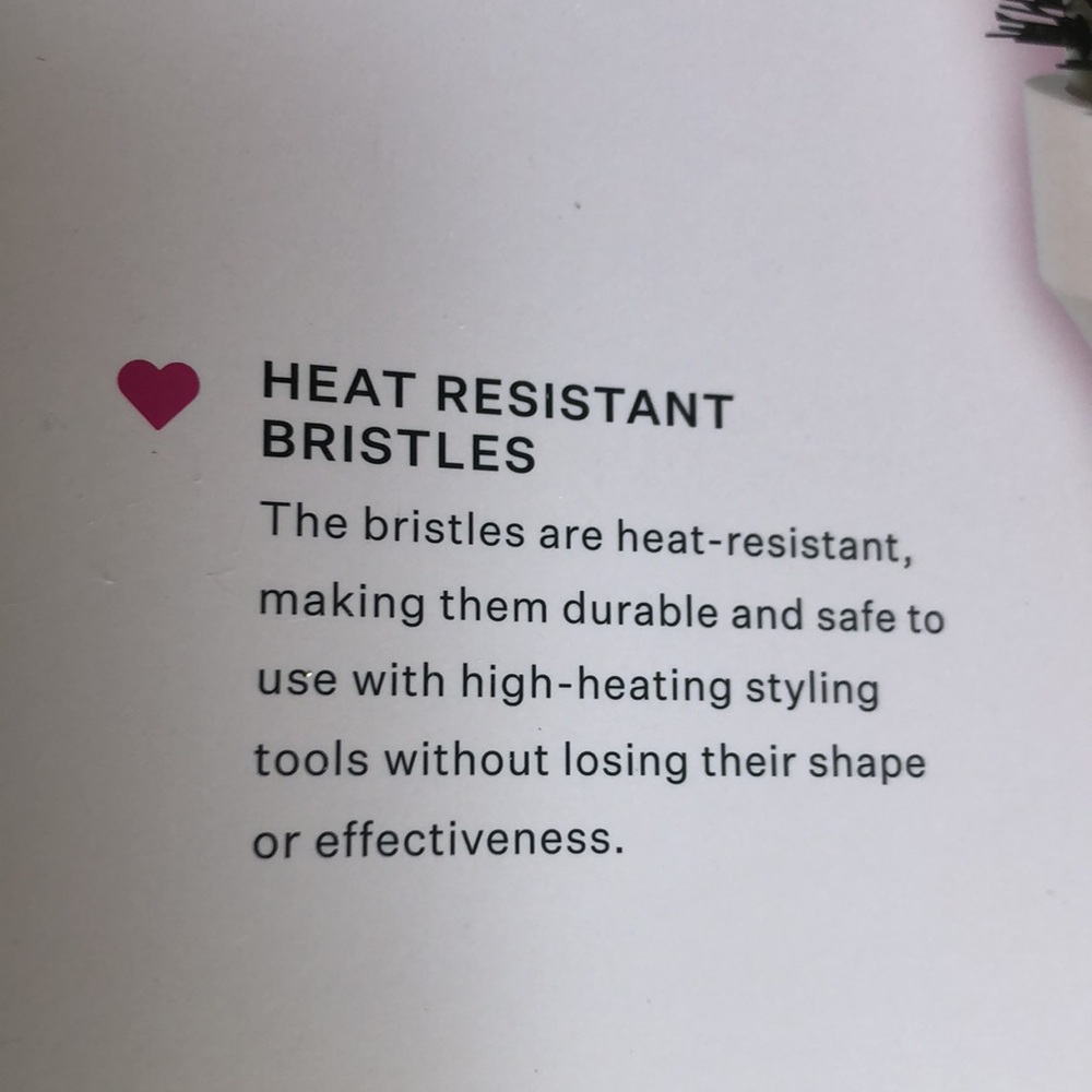 Paris Hilton Pink Infrared Thermal Brush Beauty Accessory - Picture 8 of 11